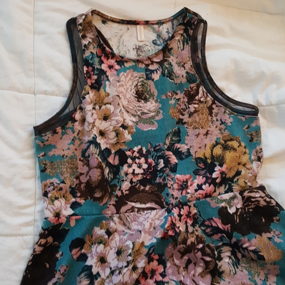 Dresses & Skirts - Vintage Floral Print Skater Dress
